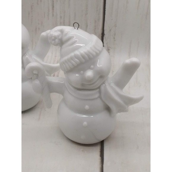 Vintage Snowman Blank Set of 2 Porcelain Paintable Ornaments Figures (13) - Picture 2 of 4